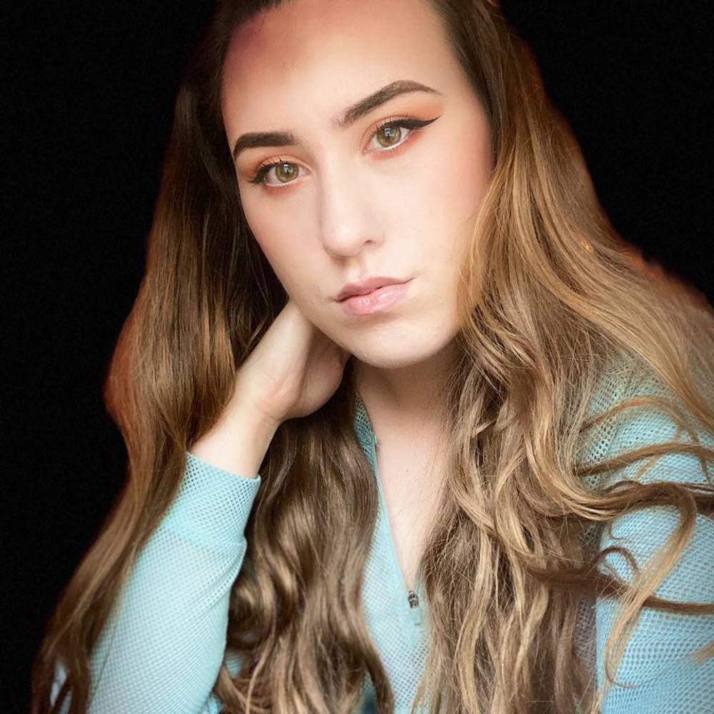 Meet your Posher, Jasmin